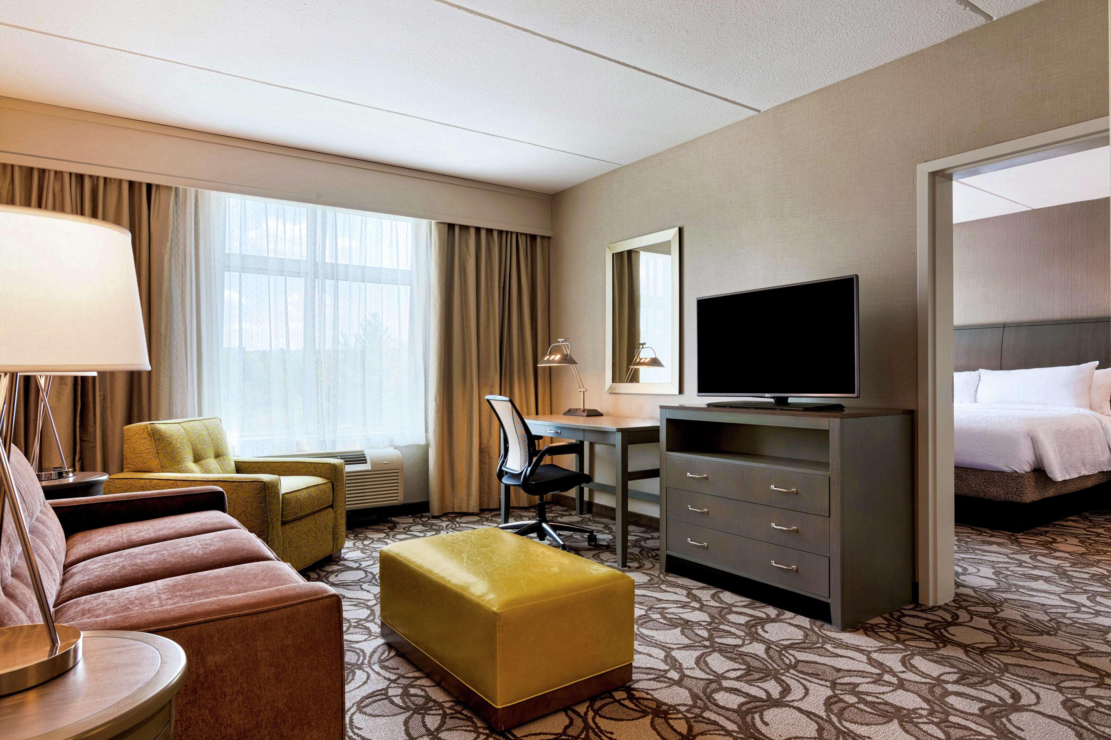 Hilton Garden Inn Lenox פיטספילד מראה חיצוני תמונה