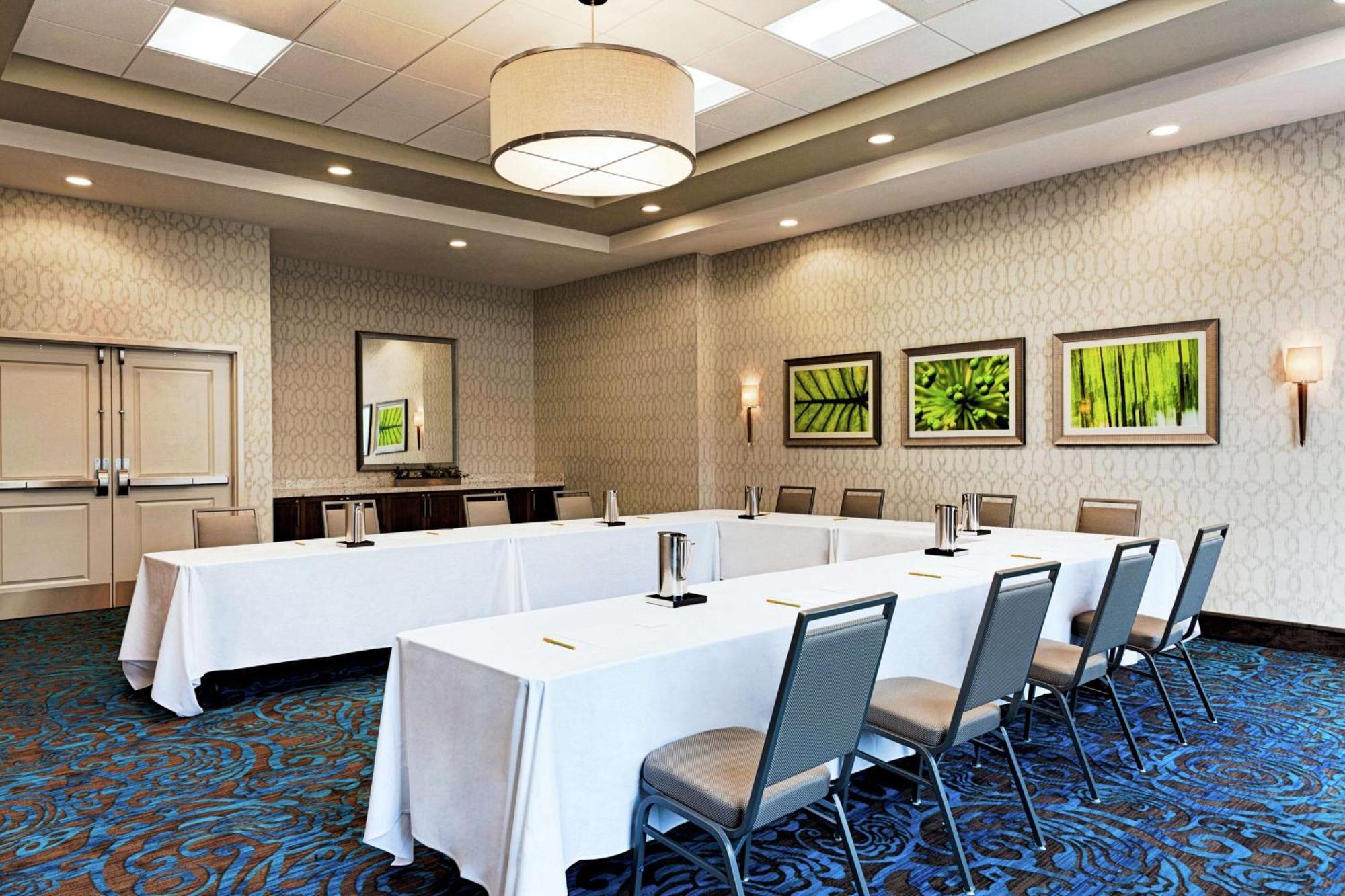 Hilton Garden Inn Lenox פיטספילד מראה חיצוני תמונה