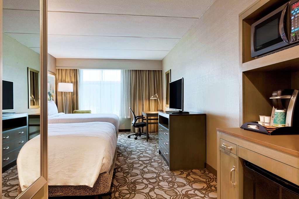 Hilton Garden Inn Lenox פיטספילד חדר תמונה